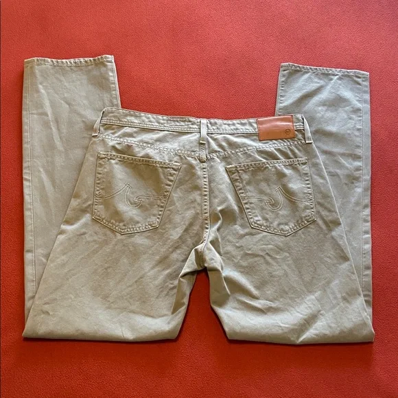 AG Jeans The Graduate. Men's 34R.